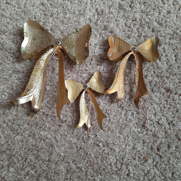 Vintage pebbled brass copper metal wall hanging bows graduating size set… - Picture 5 of 7